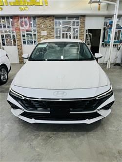 هیوندای ئەلەنترا